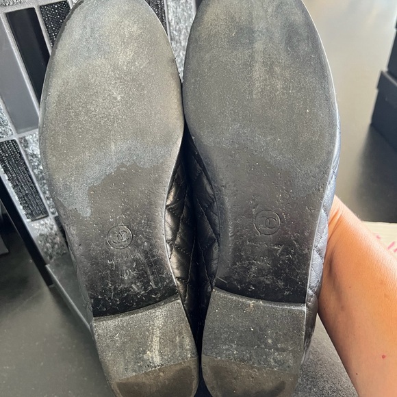 CHANEL CC Black Quilted Ballet Flats - Picture 4 of 4